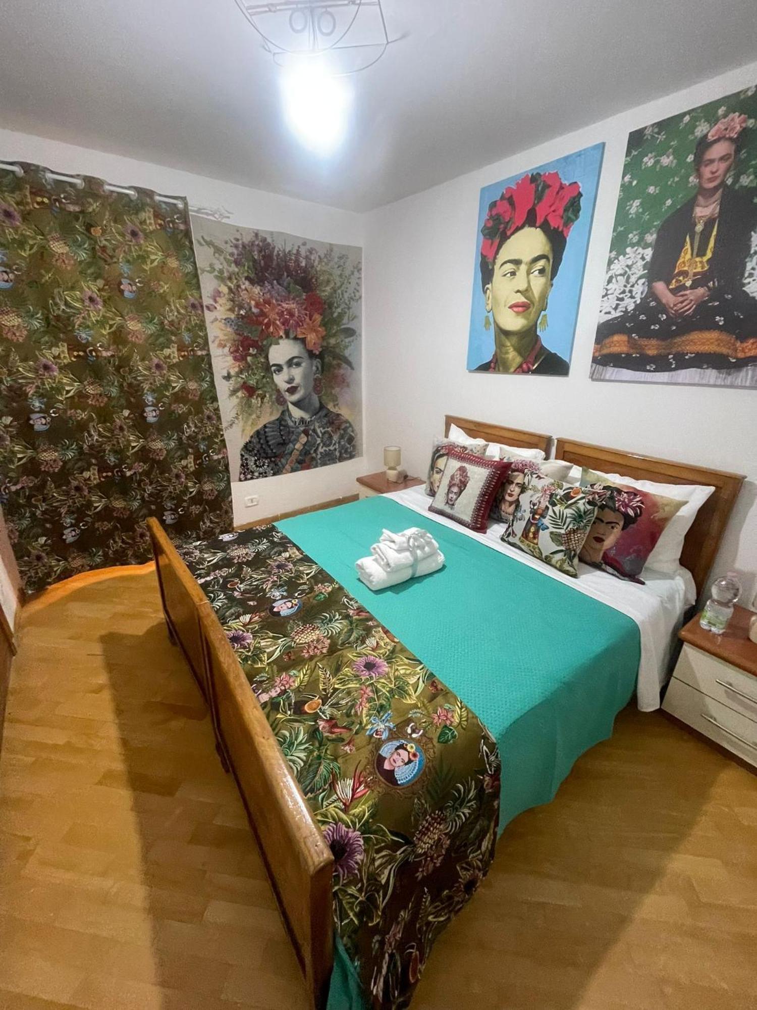 Plebiscito Charme Rooms Nápoly Kültér fotó