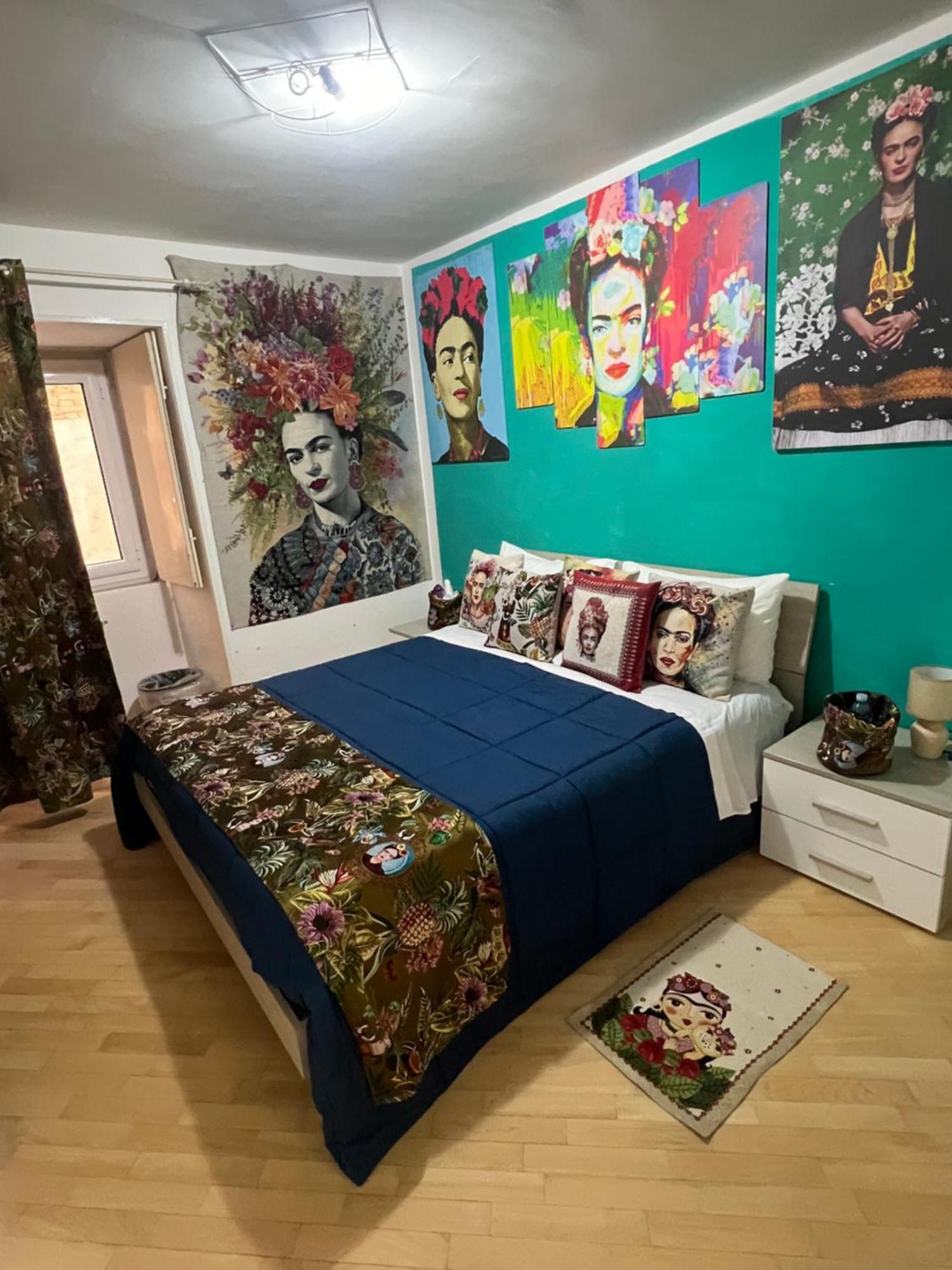 Plebiscito Charme Rooms Nápoly Kültér fotó