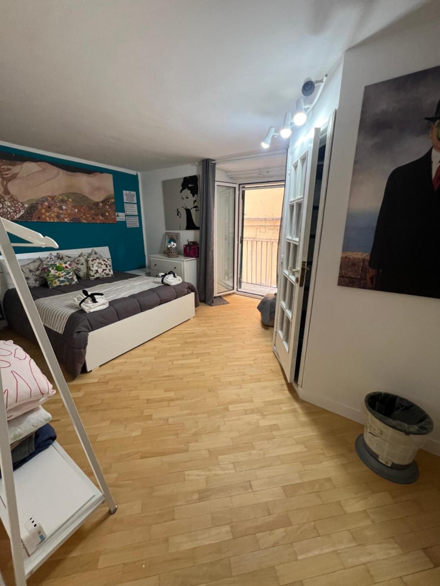 Plebiscito Charme Rooms Nápoly Kültér fotó