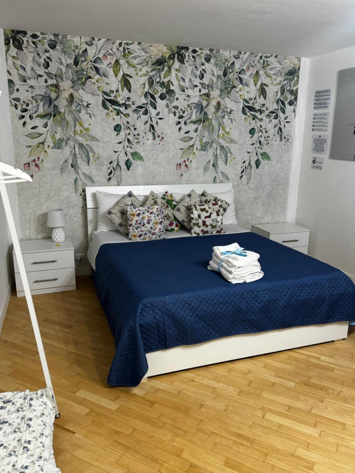 Plebiscito Charme Rooms Nápoly Kültér fotó